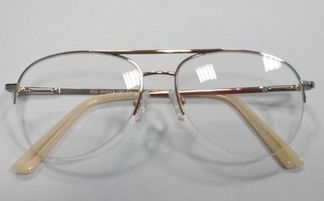 佩戴眼鏡如何能更好看 選擇鏡框鏡架,這些小常識需要知道